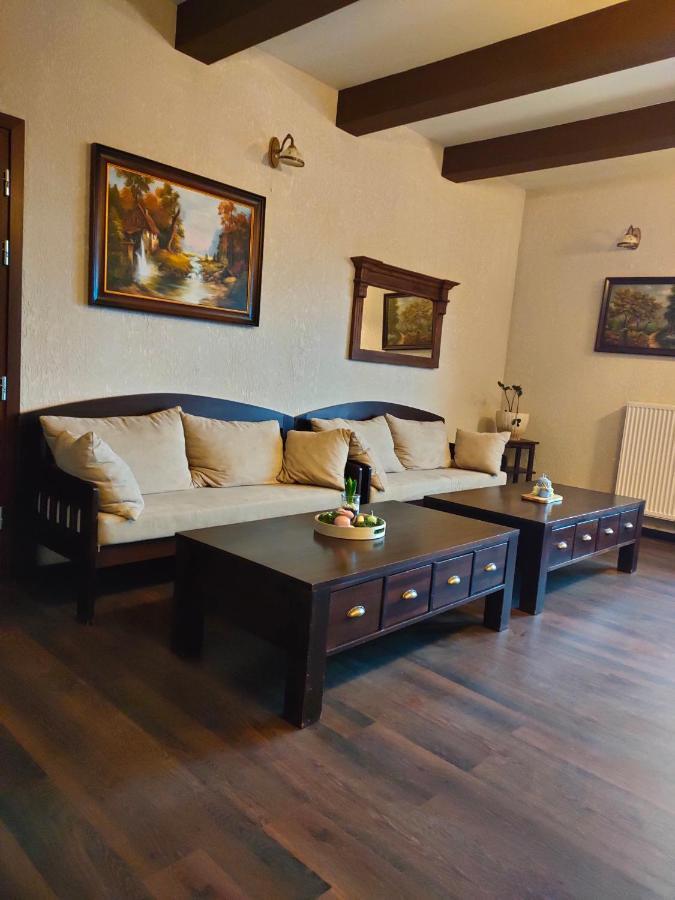 Osrodek Bialy Lew Bed and Breakfast Wojciechow  Exteriör bild